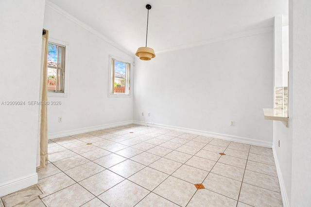 9437 SW 183rd Ter, Palmetto Bay, FL 33157