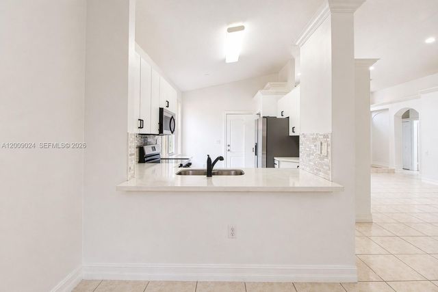 9437 SW 183rd Ter, Palmetto Bay, FL 33157