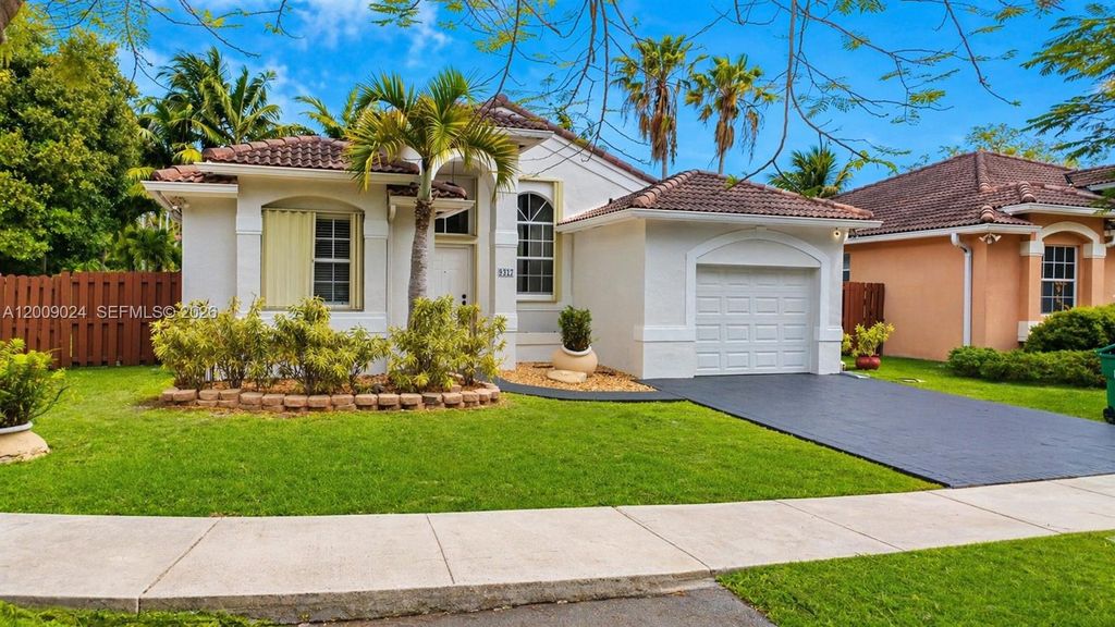 9437 SW 183rd Ter, Palmetto Bay, FL 33157