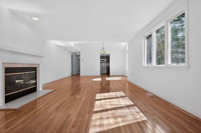 106 Pine Hill Boulevard UNIT 106, Mashpee, MA 02649