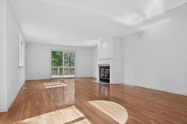 106 Pine Hill Boulevard UNIT 106, Mashpee, MA 02649