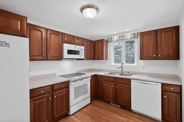 106 Pine Hill Boulevard UNIT 106, Mashpee, MA 02649