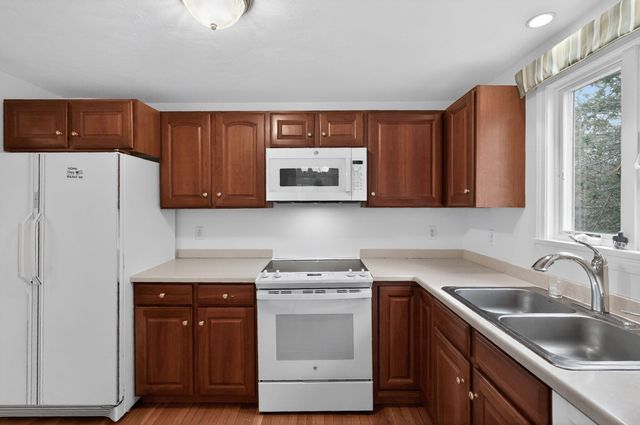106 Pine Hill Boulevard UNIT 106, Mashpee, MA 02649