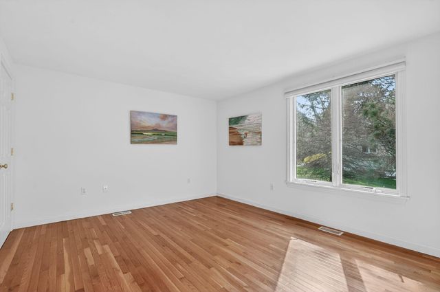 106 Pine Hill Boulevard UNIT 106, Mashpee, MA 02649