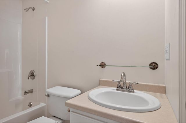 106 Pine Hill Boulevard UNIT 106, Mashpee, MA 02649