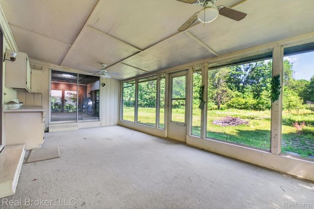 48050 Hull Road, Van Buren Charter Township, MI 48111