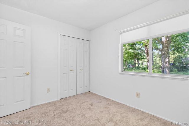 48050 Hull Road, Van Buren Charter Township, MI 48111