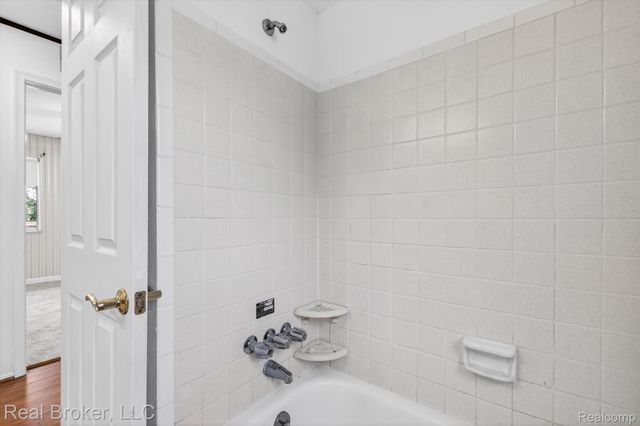 48050 Hull Road, Van Buren Charter Township, MI 48111