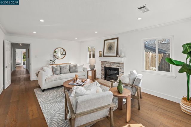 3300 Betty Ln, Lafayette, CA 94549