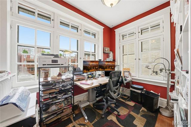 6111 Westminster Place, St Louis, MO 63112