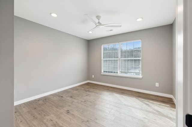 108 Crows Hill Dr, Gordonsville, TN 38563