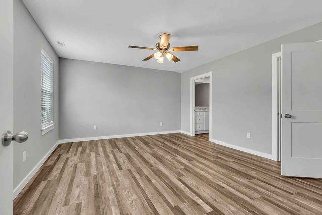 108 Crows Hill Dr, Gordonsville, TN 38563