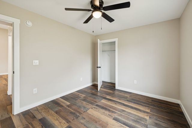 108 Crows Hill Dr, Gordonsville, TN 38563