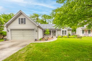 937 Wellington Circle, Aurora, IL 60506