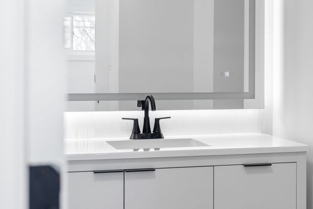 1734 Rosedale Court, Aurora, IL 60506