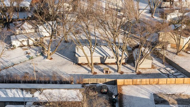 1734 Rosedale Court, Aurora, IL 60506