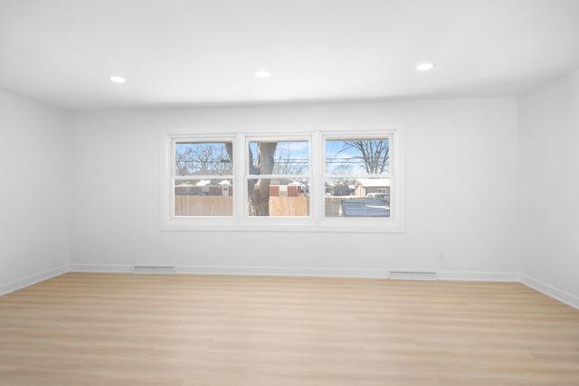 1734 Rosedale Court, Aurora, IL 60506