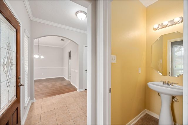 6118 Pine Lakes Drive, Katy, TX 77493