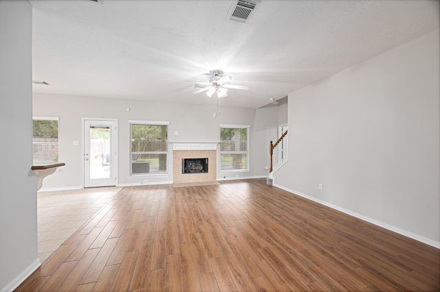 6118 Pine Lakes Drive, Katy, TX 77493