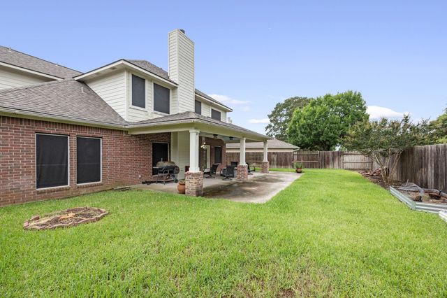 6118 Pine Lakes Drive, Katy, TX 77493