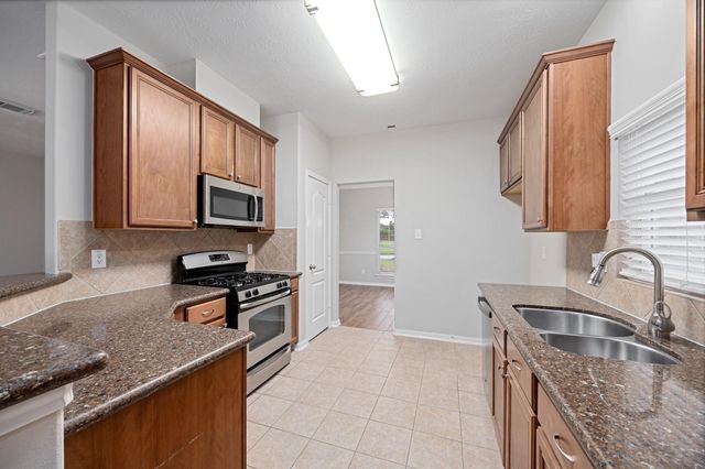 6118 Pine Lakes Drive, Katy, TX 77493