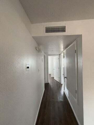 126 RHODE ISLAND Street SE B, Albuquerque, NM 87108