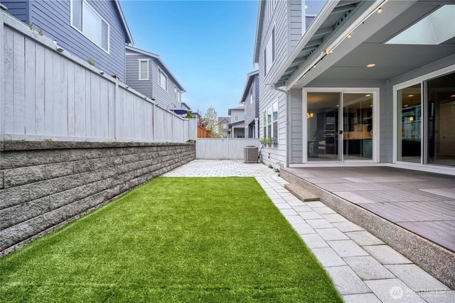 23641 SE 269th Court, Maple Valley, WA 98038