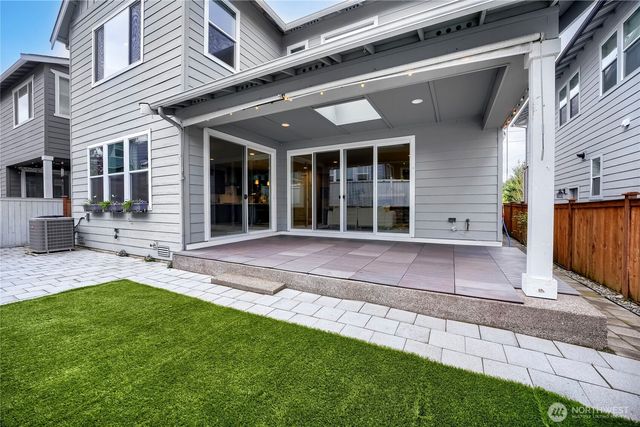 23641 SE 269th Court, Maple Valley, WA 98038