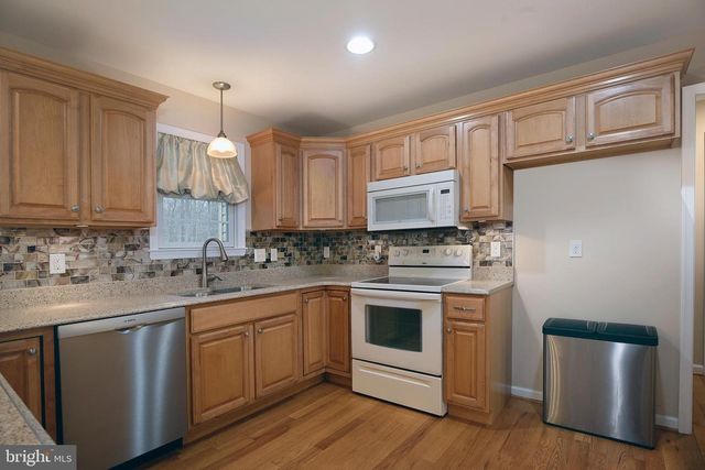 2 AUTUMN WOODS DR, Elkton, MD 21921