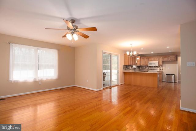 2 AUTUMN WOODS DR, Elkton, MD 21921