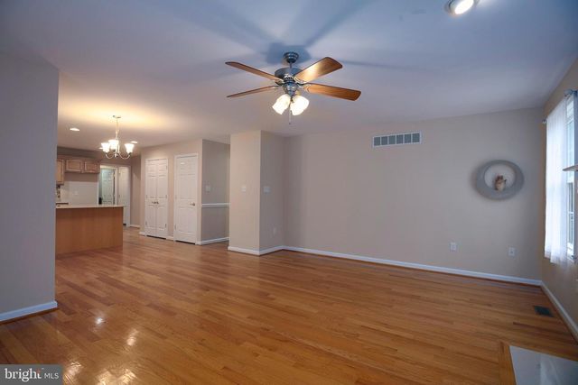 2 AUTUMN WOODS DR, Elkton, MD 21921