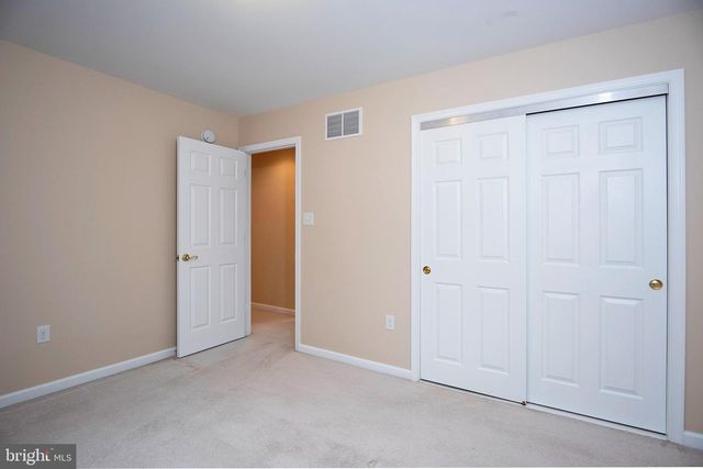 2 AUTUMN WOODS DR, Elkton, MD 21921