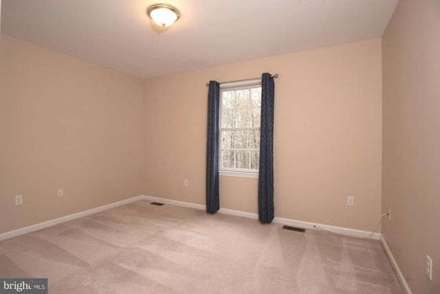 2 AUTUMN WOODS DR, Elkton, MD 21921