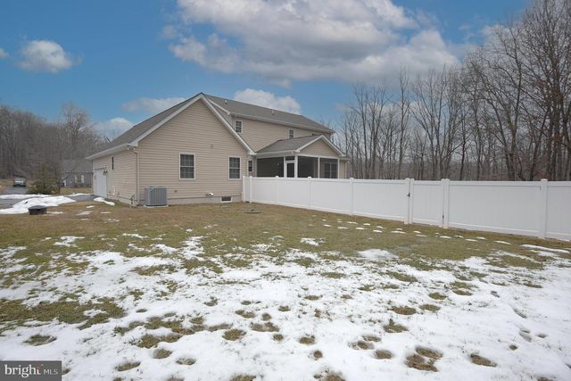 2 AUTUMN WOODS DR, Elkton, MD 21921