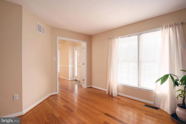 2 AUTUMN WOODS DR, Elkton, MD 21921