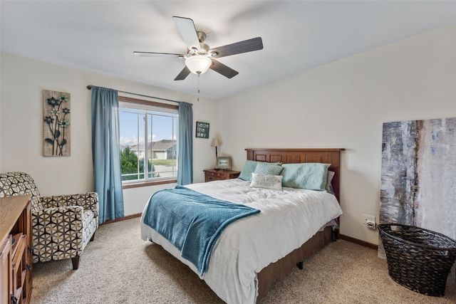 3456 35th Ave, Marion, IA 52302