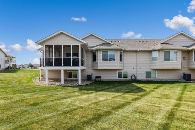 3456 35th Ave, Marion, IA 52302