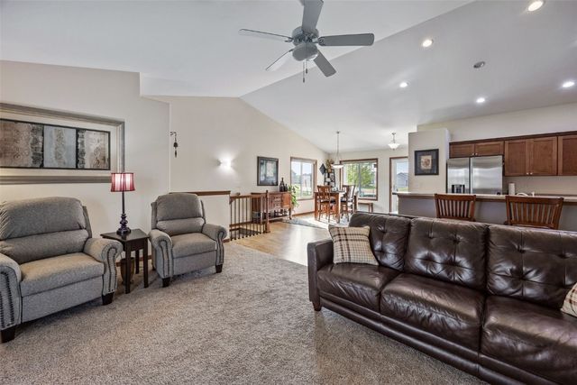 3456 35th Ave, Marion, IA 52302