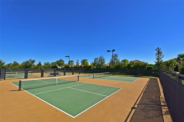 5007 SERATA DRIVE, Bradenton, FL 34211