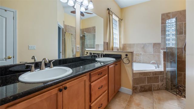 11136 LAKE KATHERINE CIRCLE, Clermont, FL 34711