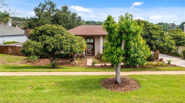 11136 LAKE KATHERINE CIRCLE, Clermont, FL 34711