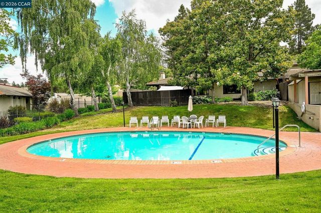 1351 Camino Peral C, Moraga, CA 94556