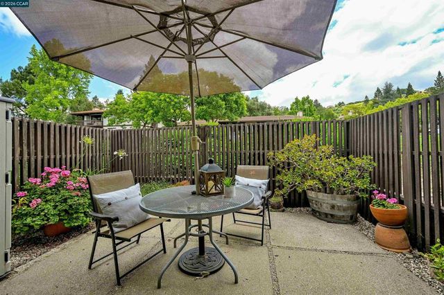 1351 Camino Peral C, Moraga, CA 94556