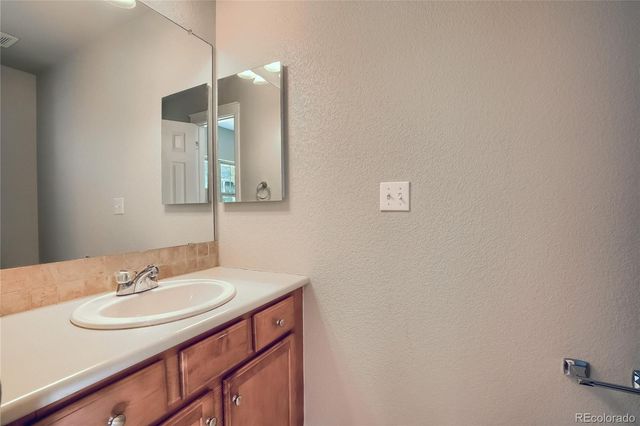 4527 W 37th Avenue 7, Denver, CO 80212