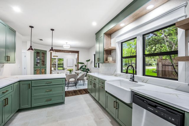 1014 Bolivar Street, Denton, TX 76201