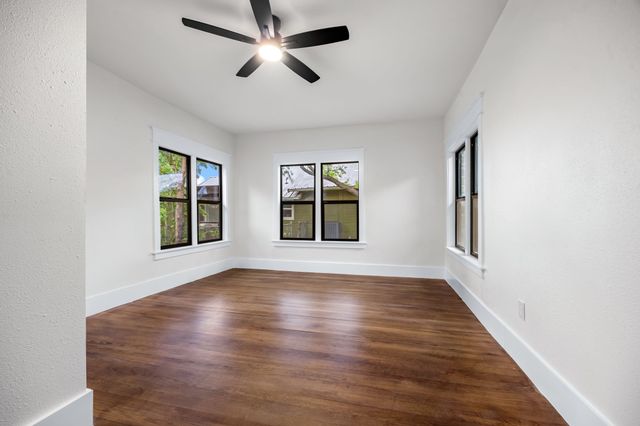 1014 Bolivar Street, Denton, TX 76201