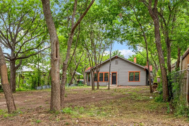 1014 Bolivar Street, Denton, TX 76201