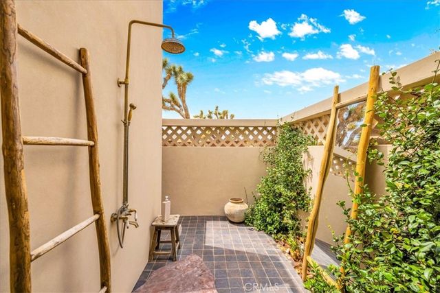 58247 Buena Vista Drive, Yucca Valley, CA 92284