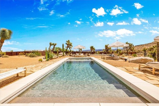 58247 Buena Vista Drive, Yucca Valley, CA 92284