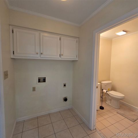 1712 Pebble Creek Drive, Prattville, AL 36066